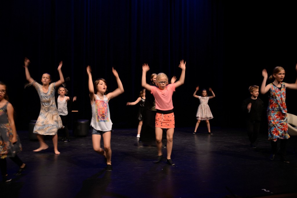 ../Images/Musical Nanny de Vries 128.jpg